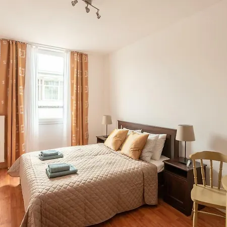 Rakoczi Apartment Budapest