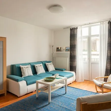 Rakoczi Apartment *